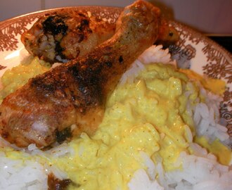 Grillade kycklingklubbor med currysås