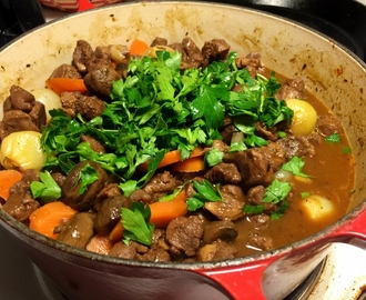 Vegetarisk boeuf bourguignon