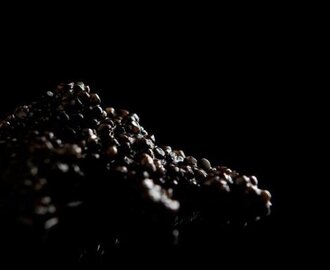 Blinier toppade med kaviar