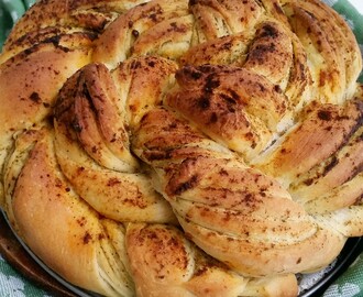 Pestosnurra- Flätat bröd