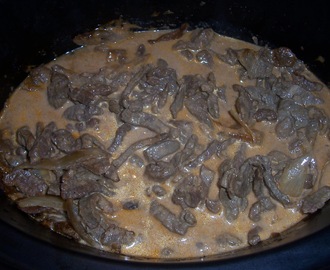 Biff stroganoff i Crock-pot