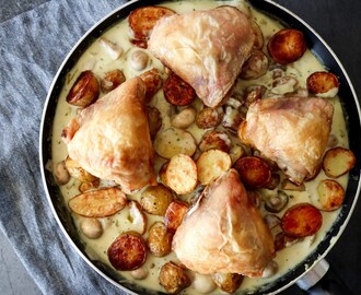 Ovnbagte Kartofler Og Kylling I En Lækker Champignon Bearnaise Sauce
