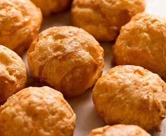 Gougeres – French Cheese Puffs (finger food!)