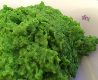 Barbeque-marinerade fläskkotletter med grönt ärtmos