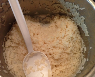 Koka ris (cook rice)