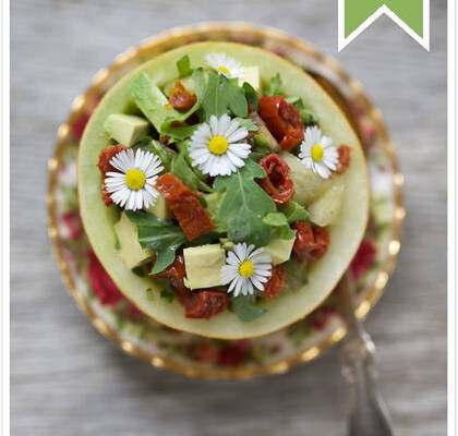 Enkel, nyttig lunch i en melonskål