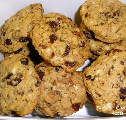 Havrekakor med vit choklad och tranbär - Cranberry white chocolate  oatmeal cookies