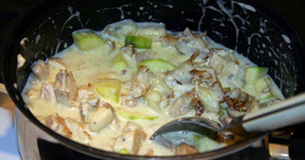 Pasta med kyckling, ädelost och päron - Recept 