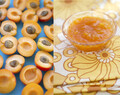 Syltetøy med ananas og aprikos