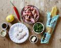 Spagetti med chili, räkor, pilgrimsmussla och massa persilja | Elsa Billgren