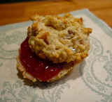 grove scones med nøtter og rosiner