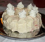 hemmagjord glasstårta