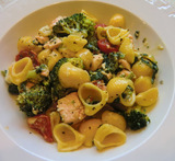 lax broccoli grädde pasta