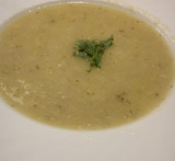 kartoffel løg suppe