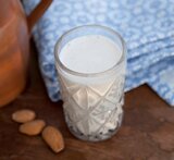 hur länge håller mandelmjölk i kylen