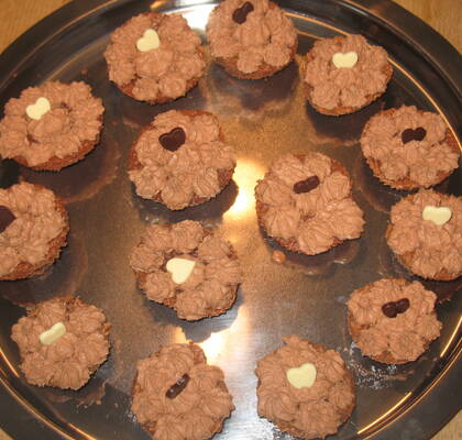 Rich chocolate cupcakes med Marabou ganache