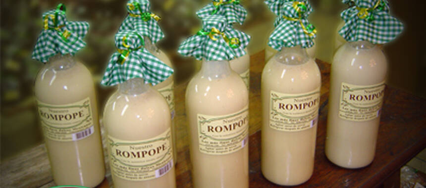 Rompope ( Mexikansk rom och ägglikör)