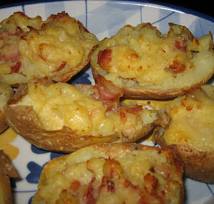 Stompad potatis med Västerbotten ost och bacon