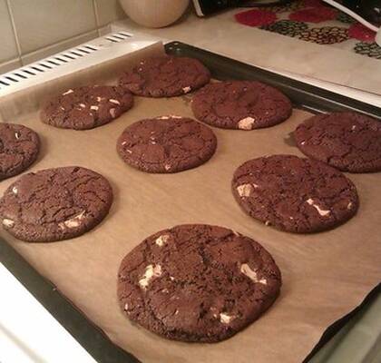 Chocolate chip white cookies