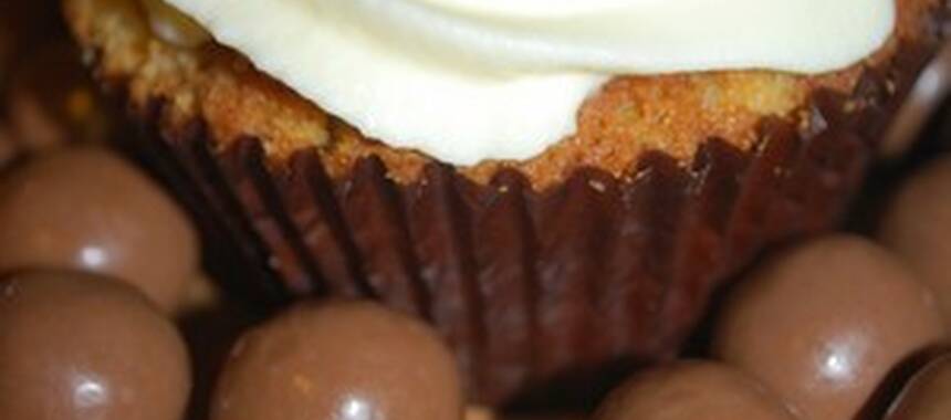 Malteser Cupcake med Nido (Mjölkpulver) Frosting