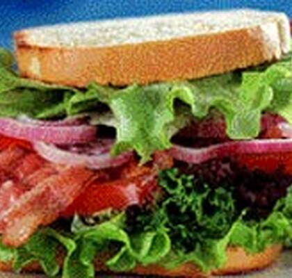Bacon, lettuce and tomato smörgås