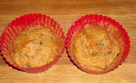 Muffins med adzuki bönor och rivna morötter.