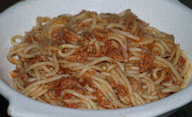 Tonfisksås med spaghetti