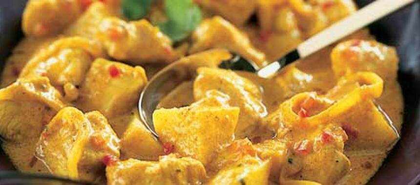 Broiler eller höna med curry
