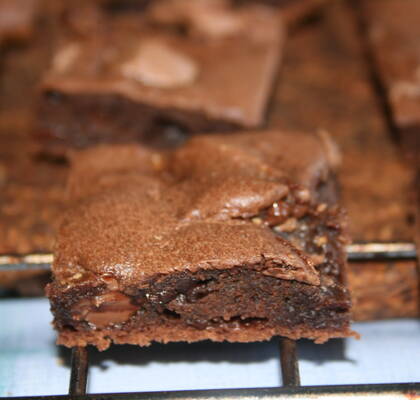 Kladdiga brownies med chokladbitar