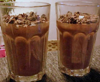 Kakao-skyr med chokoladedrys. Tips til 5:2-kosten