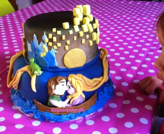 Carolines 4 års kage (Rapunzel kage)