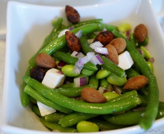 Bønnesalat med feta og tangmandler