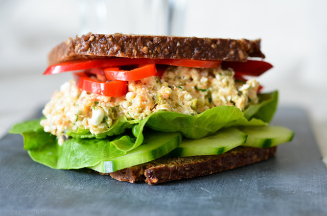 Fedtfattig tunsalat med hytteost og gulerod