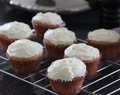 Vanilje cupcakes med lime/kokos topping