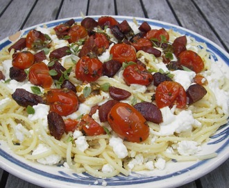 Pasta med bagte cherrytomater og chorizo, glutenfri