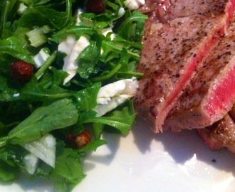 Bøf og Salat med hasselnødder og gedeost