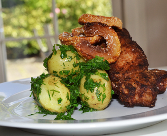 Stegt flæsk version 2.0 med kartofler vendt i dansk sommer