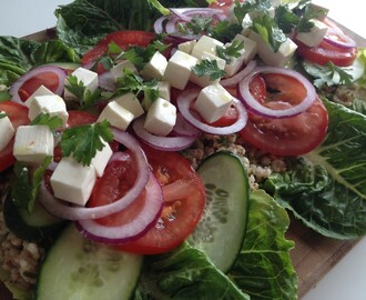 Græsk speltkerne salat