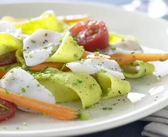 Torskefilet med pesto og gulerødder