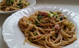 Spaghetti carbonara med squash 