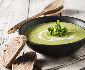 Ærtesuppe med wasabi