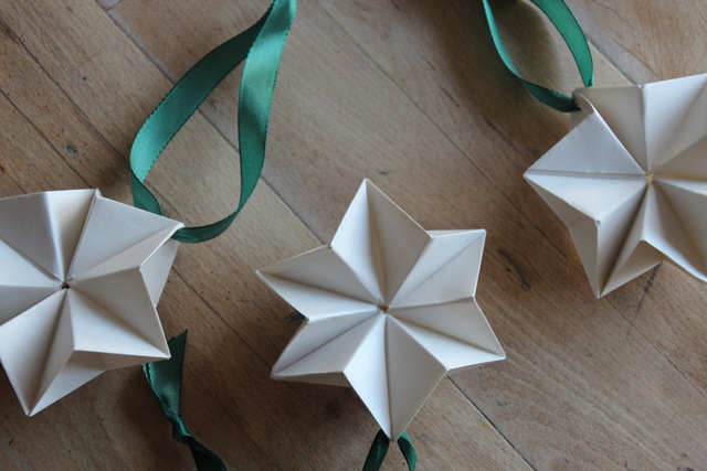 Origami julestjerner DIY