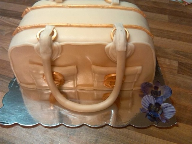 Marc Jacobs handbag Cake to Cathrine 21 years