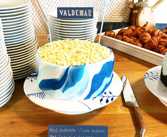 DÅBSKAGE #1 – Valdemarkagen (Hvid chokolademousse, limemousse & vaniljebunde)