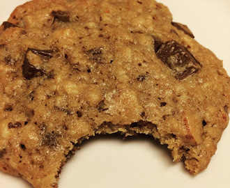 Cookies m. mandler & chokolade.