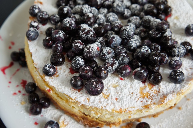 Cheesecake med blåbær & aroniabær