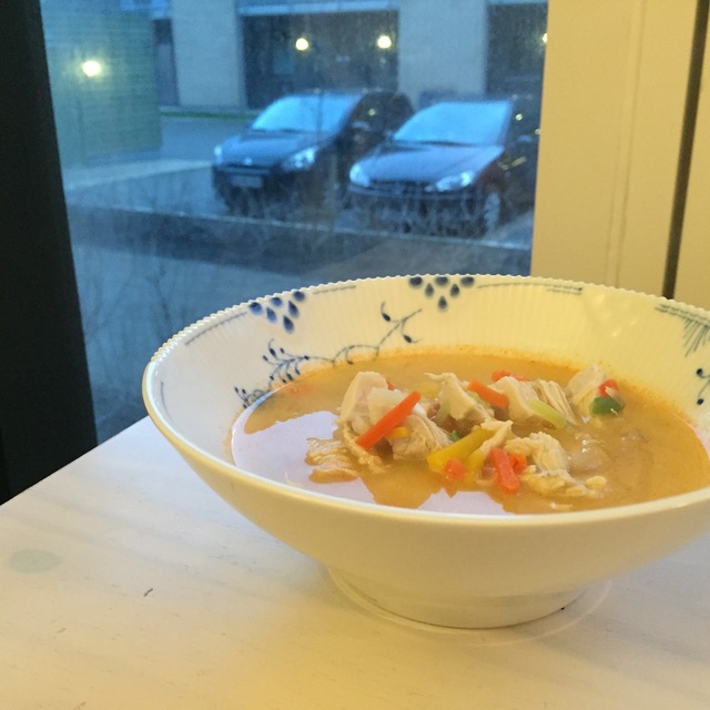 Super nem kylling-karry suppe