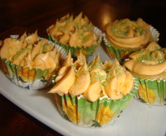 Vanilje Cupcakes med Appelsin-smørcreme