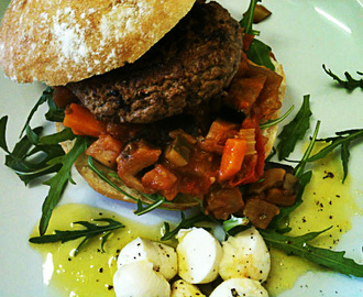 Burger med ratatouille