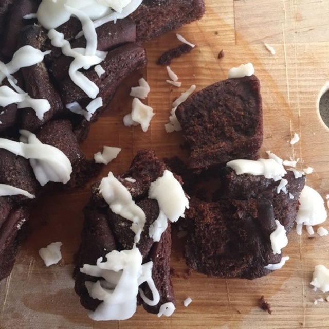 { Riv-i-stykker chokolade brød }